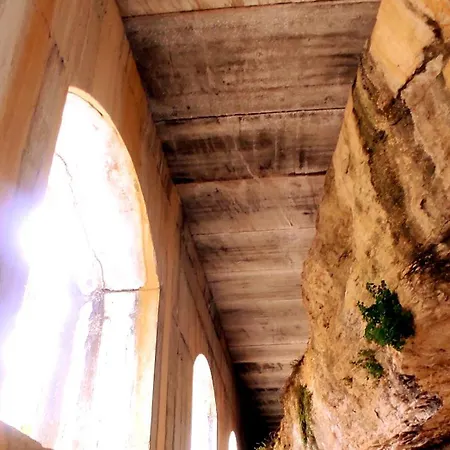 Casa Cueva Chicas Del Puente *