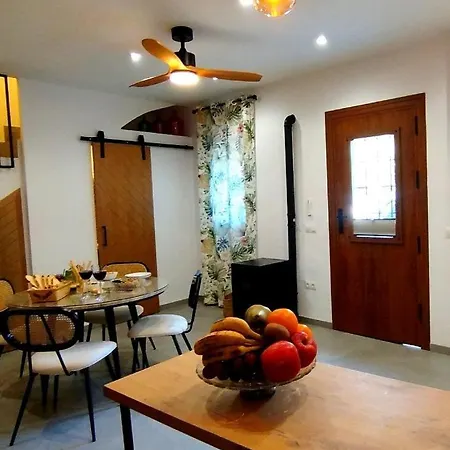 Casa Cueva Chicas Del Puente Casa de Férias