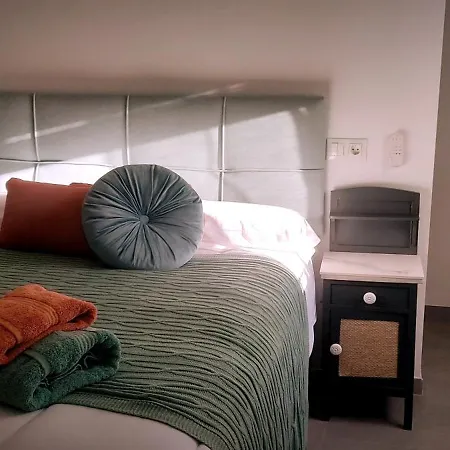 Casa Cueva Chicas Del Puente * Setenil De Las Bodegas